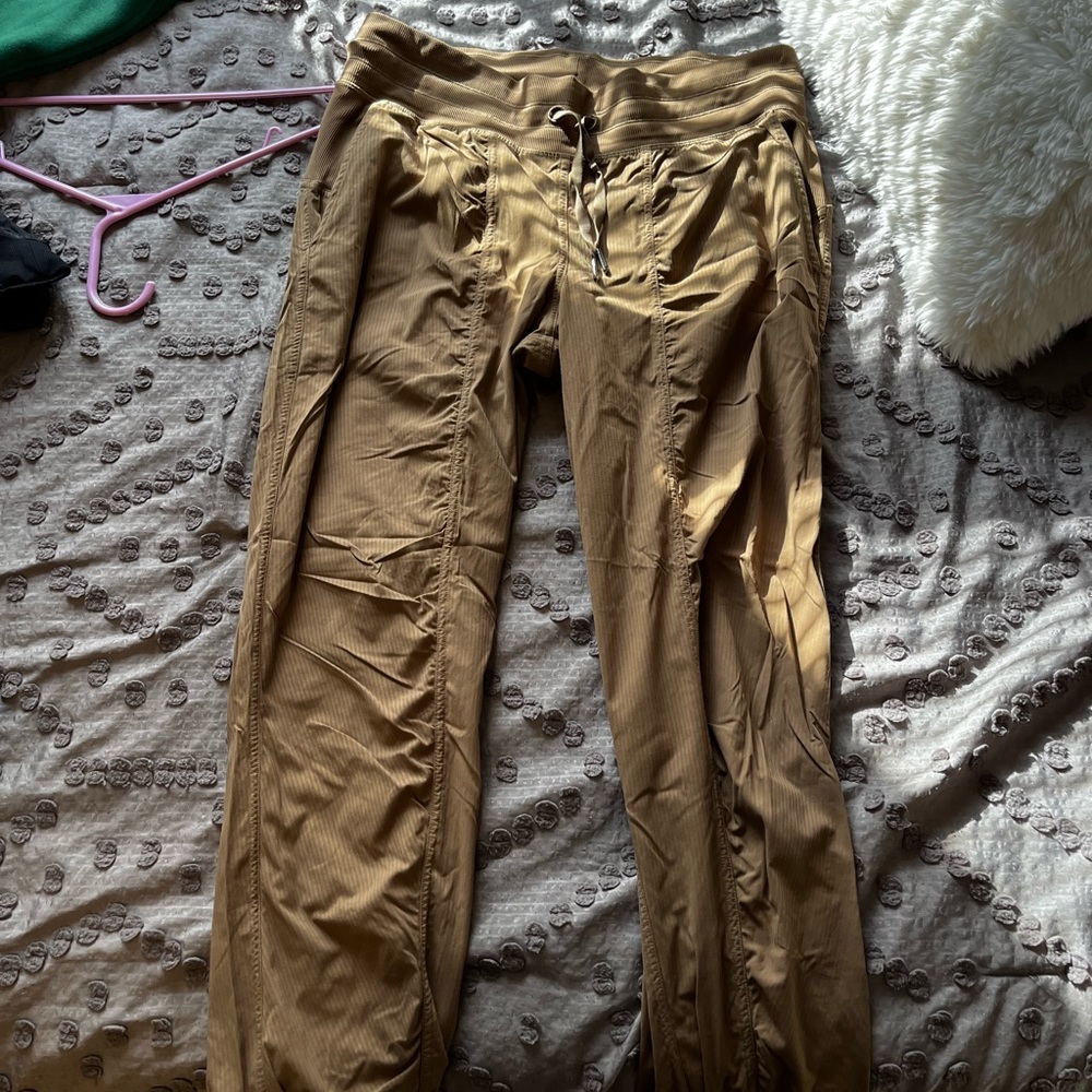 Size 10 lululemon sweatpants - brown